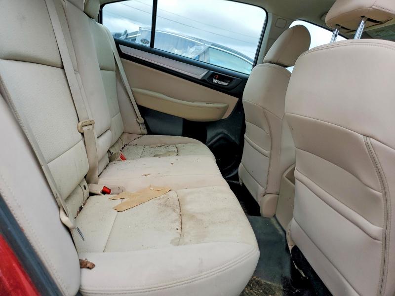62647336 :رقم المزاد ، 4S3BNBC6XF3039093 vin ، 2015 Subaru Legacy مزاد بيع