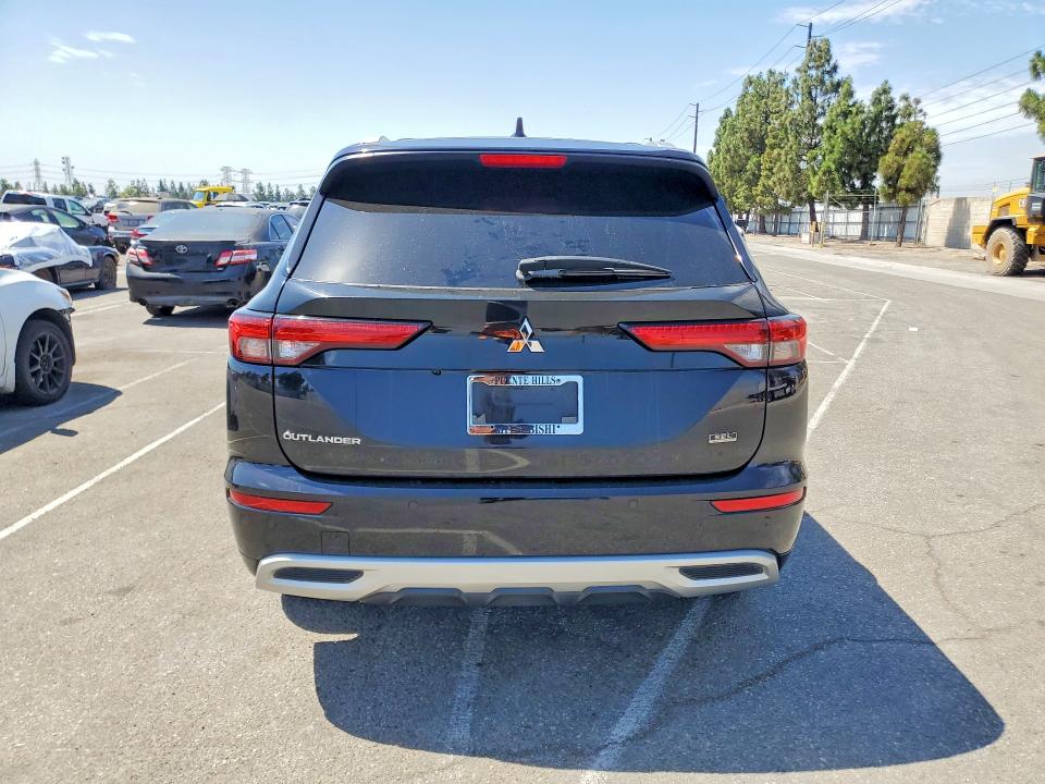 Продажа на аукционе авто 2022 Mitsubishi Outlander, vin: JA4J3VA87NZ059895, номер лота: 61741826