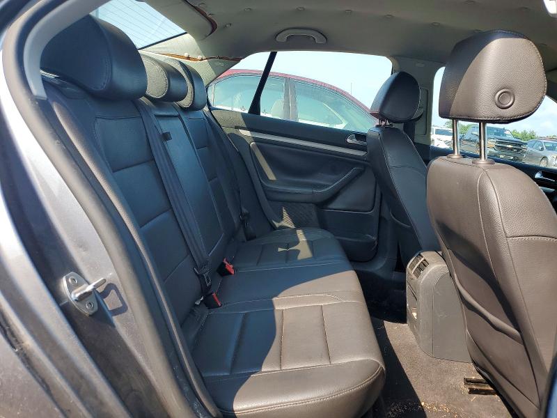 62035896 :رقم المزاد ، 3VWRF71K46M755170 vin ، 2006 Volkswagen Jetta مزاد بيع