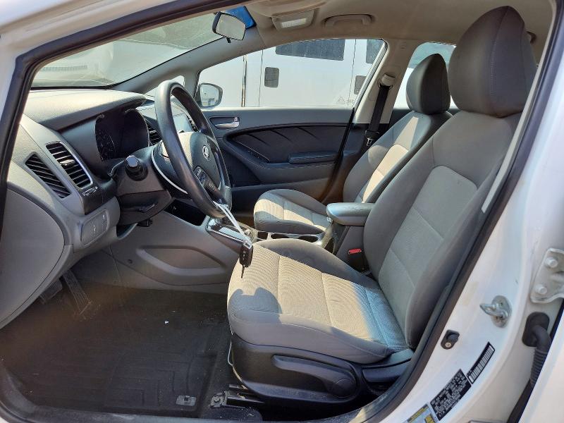 60794656 :رقم المزاد ، 3KPFK4A73JE189968 vin ، 2018 Kia Forte مزاد بيع