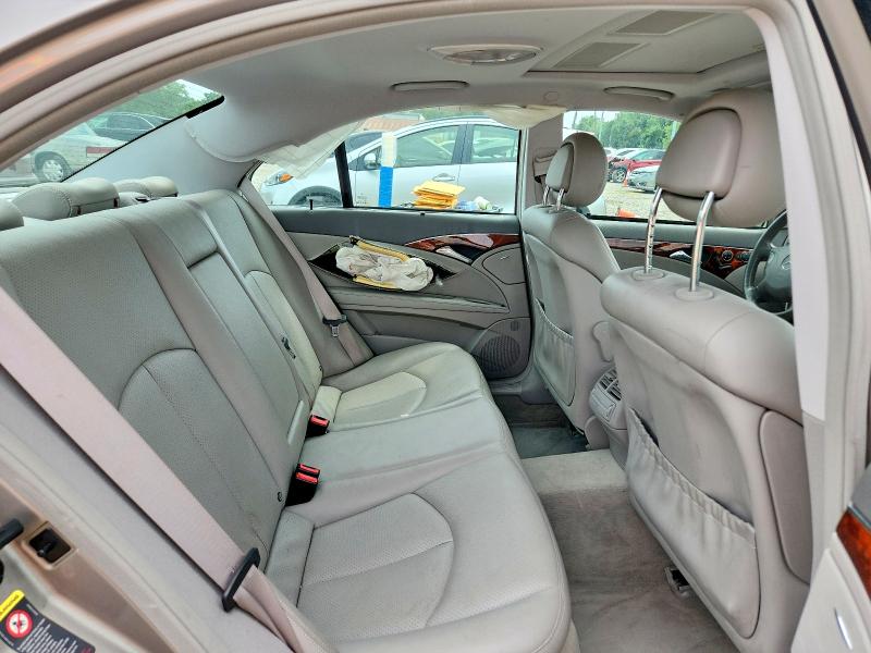 62636776 :رقم المزاد ، WDBUF82JX5X173784 vin ، 2005 Mercedes-benz E مزاد بيع