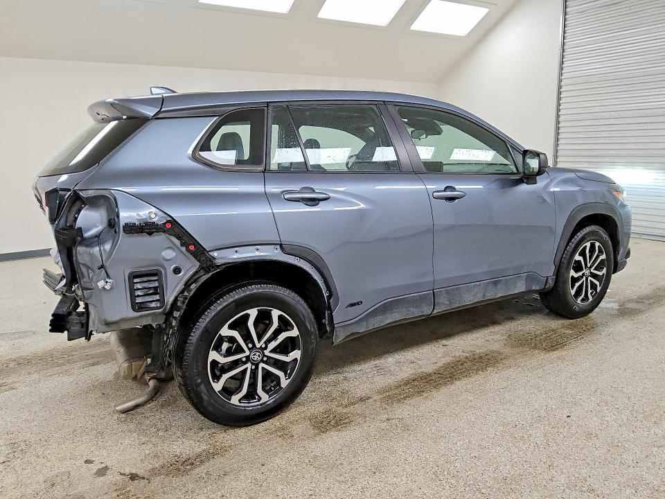 60162166 :رقم المزاد ، 7MUFBABGXRV052028 vin ، 2024 Toyota Corolla Cross Hybrid مزاد بيع