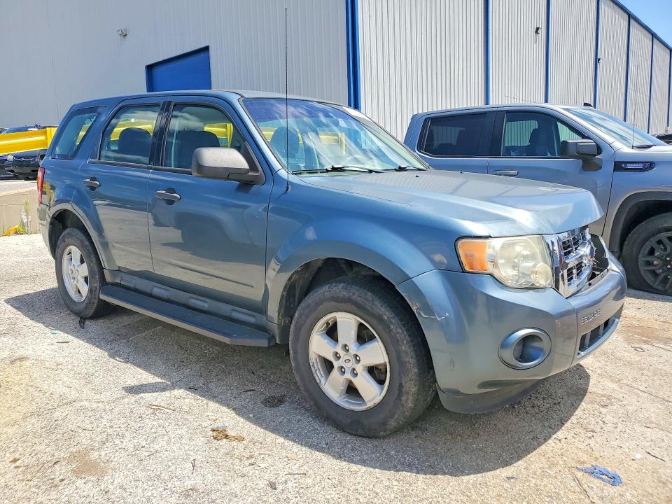 61937056 :رقم المزاد ، 1FMCU9C79AKA02216 vin ، 2010 Ford Escape مزاد بيع
