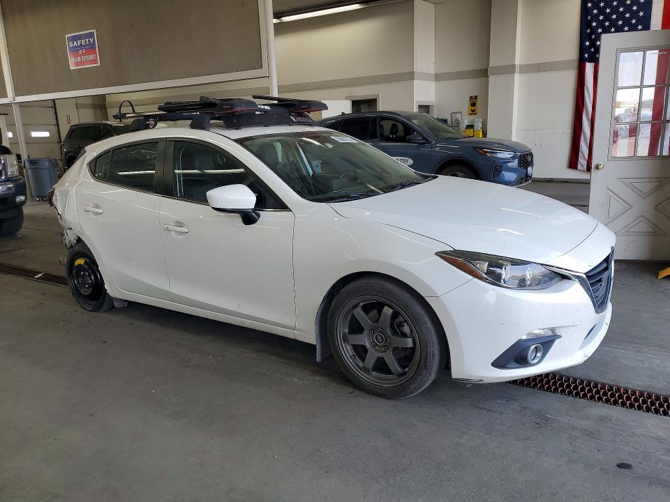 63007056 :رقم المزاد ، JM1BM1M74E1140399 vin ، 2014 Mazda 3 مزاد بيع