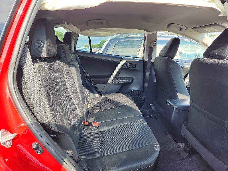 63050626 :رقم المزاد ، 2T3BFREV6FW245874 vin ، 2015 Toyota Rav4 مزاد بيع