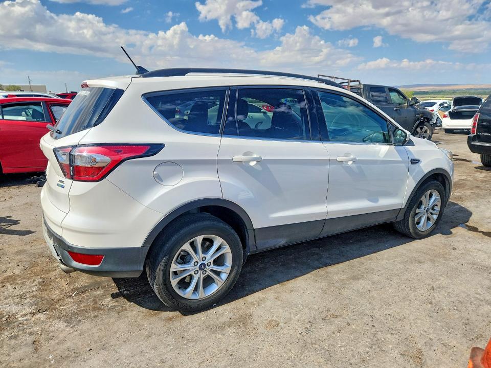 61568306 :رقم المزاد ، 1FMCU9HD4JUA34803 vin ، 2018 Ford Escape مزاد بيع