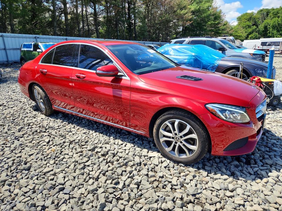 60198186 :رقم المزاد ، 55SWF4KB6JU262332 vin ، 2018 Mercedes-benz C مزاد بيع