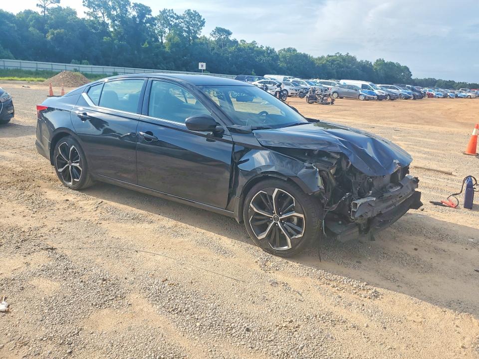 59882286 :رقم المزاد ، 1N4BL4CV7PN331630 vin ، 2023 Nissan Altima مزاد بيع