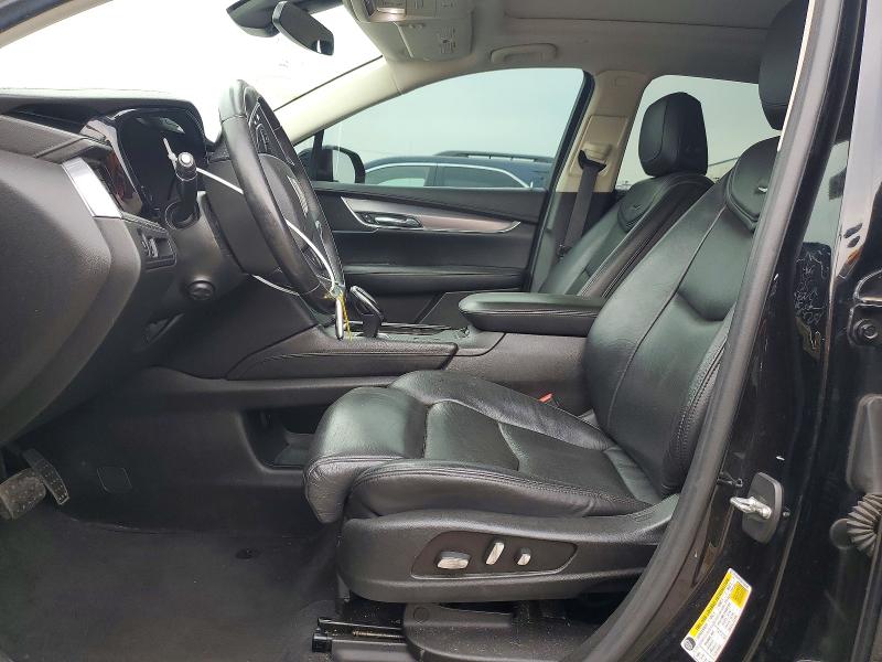 62250556 :رقم المزاد ، 1GYKNCRS2HZ120500 vin ، 2017 Cadillac Xt5 مزاد بيع
