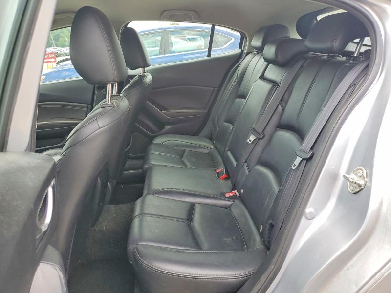 Продажа на аукционе авто 2018 Mazd 3, vin: 3MZBN1L32JM199571, номер лота: 61400136