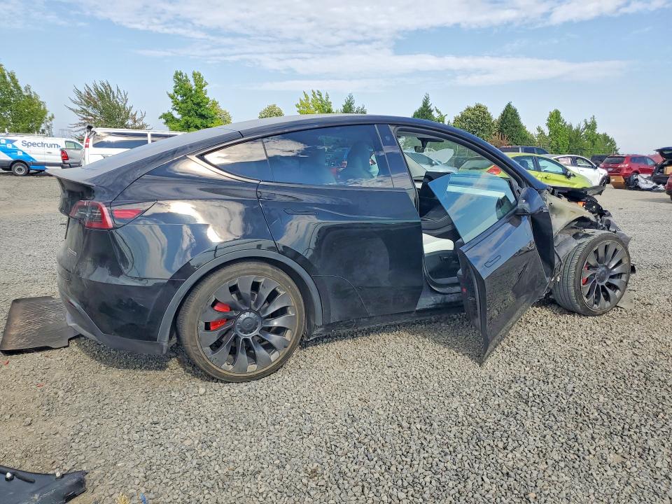 2023 Tesla Model Y მანქანა იყიდება აუქციონზე, vin: 7SAYGDEFXPF773608, აუქციონის ნომერი: 62119366