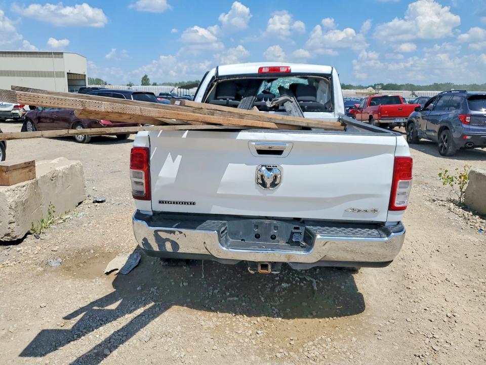 60019446 :رقم المزاد ، 3C6UR5DLXKG529924 vin ، 2019 Ram 2500 مزاد بيع
