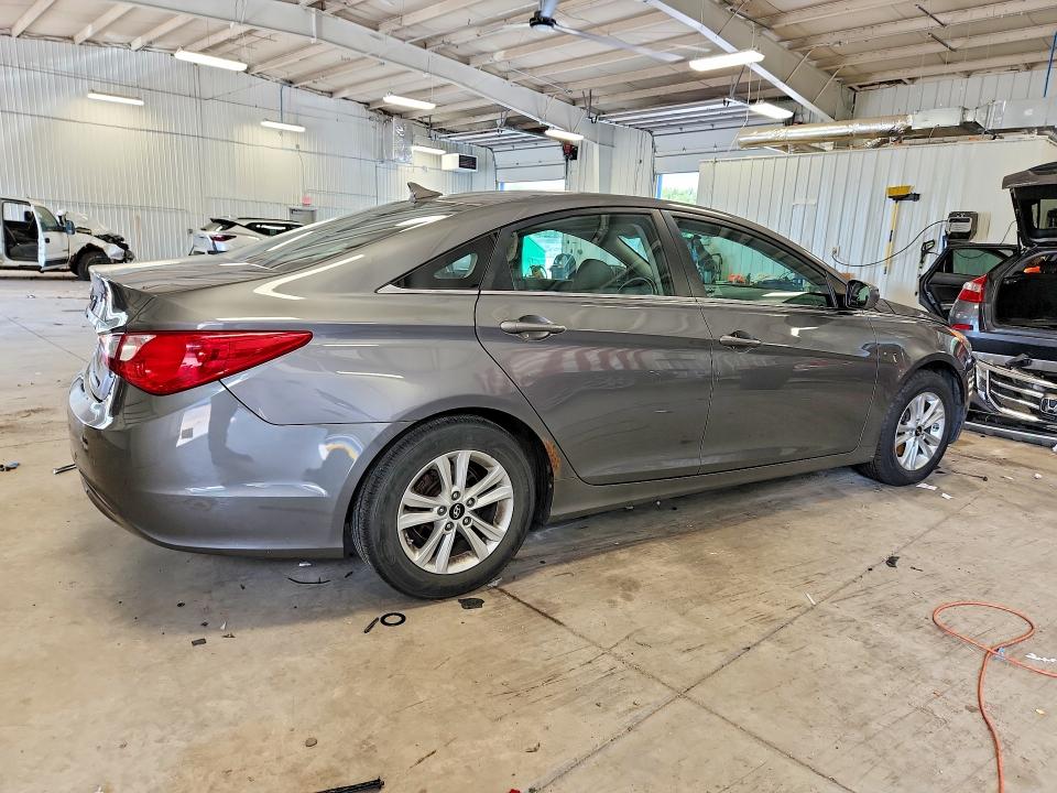 59640276 :رقم المزاد ، 5NPEB4AC5BH177066 vin ، 2011 Hyundai Sonata مزاد بيع
