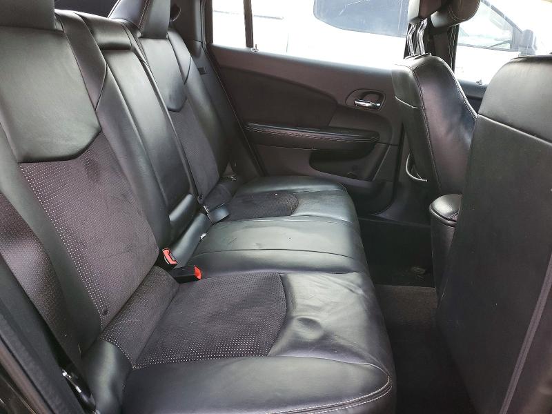 61601536 :رقم المزاد ، 1C3BC8FG8BN575380 vin ، 2011 Chrysler 200 مزاد بيع