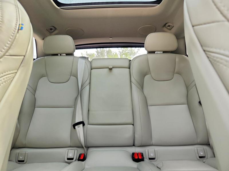59713306 :رقم المزاد ، YV4062RLXN1079876 vin ، 2022 Volvo Xc60 مزاد بيع