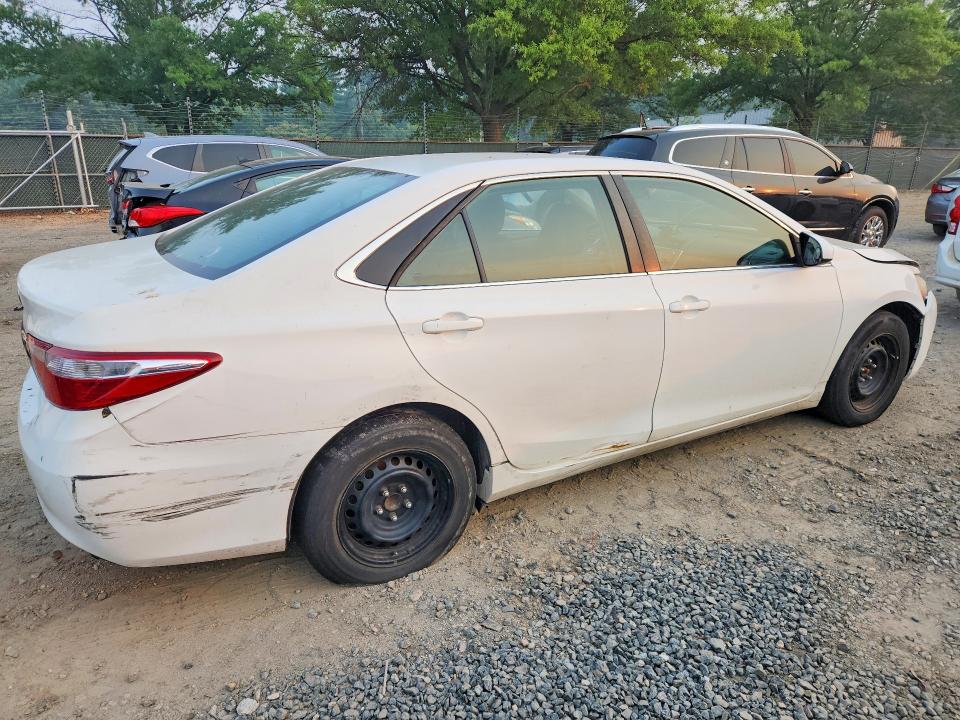 2015 Toyota Camry მანქანა იყიდება აუქციონზე, vin: 4T1BF1FKXFU494306, აუქციონის ნომერი: 60925176