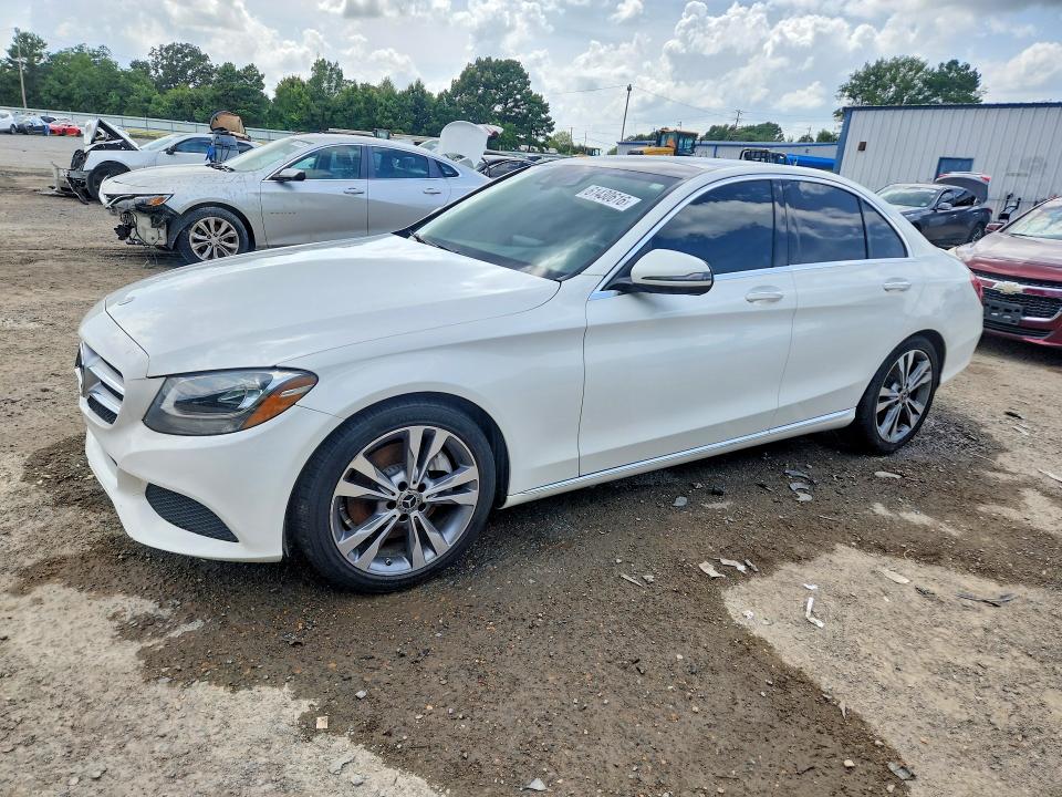 61430616 :رقم المزاد ، 55SWF4JBXJU260794 vin ، 2018 Mercedes-benz C مزاد بيع