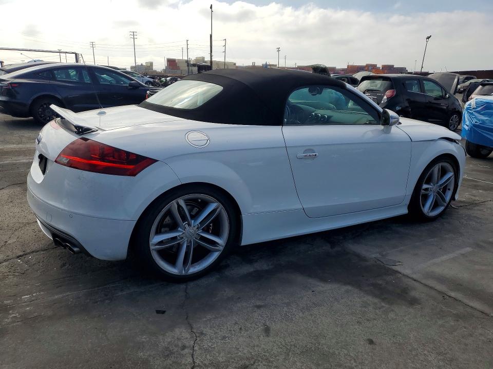 2015 Audi Tts მანქანა იყიდება აუქციონზე, vin: TRUS1AFK4F1000161, აუქციონის ნომერი: 61640656