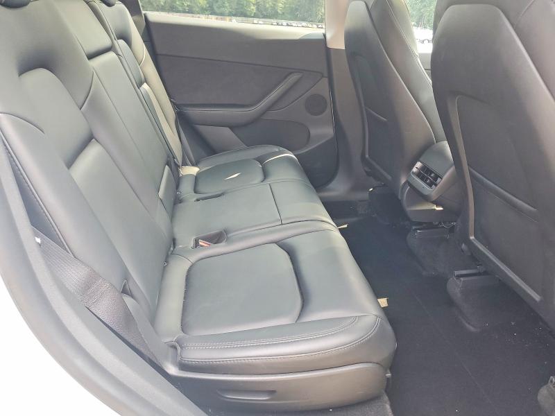 62052916 :رقم المزاد ، 7SAYGAEE5NF329894 vin ، 2022 Tesla Model Y مزاد بيع