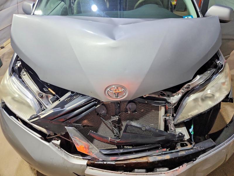 Aukcja sprzedaży 2011 Toyota Sienna, vin: 5TDJK3DC0BS020110, numer aukcji: 61243966