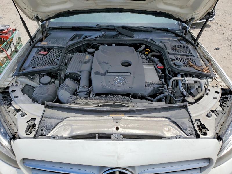 2015 Mercedes-benz C მანქანა იყიდება აუქციონზე, vin: 55SWF4KB2FU035369, აუქციონის ნომერი: 61745076