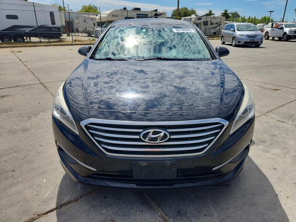 2017 Hyundai Sonata მანქანა იყიდება აუქციონზე, vin: 5NPE24AF3HH563570, აუქციონის ნომერი: 62146066