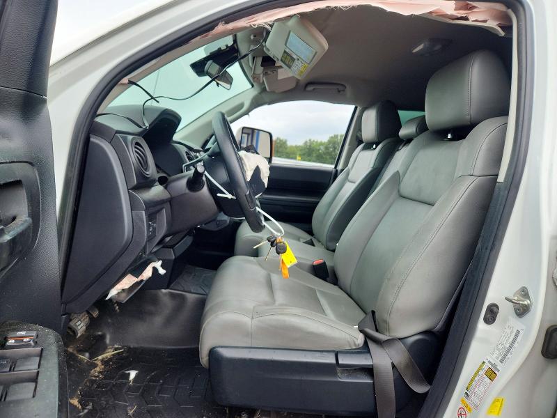 Продаж на аукціоні авто 2018 Toyota Tundra, vin: 5TFCY5F13JX022764, номер лоту: 61127296