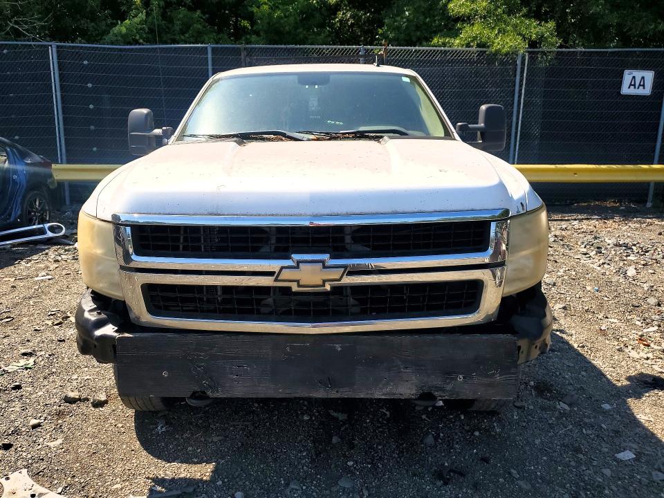 60926056 :رقم المزاد ، 1GCHC44K29F184753 vin ، 2009 Chevrolet Silverado مزاد بيع