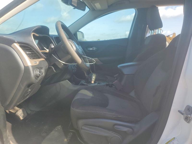 63031876 :رقم المزاد ، 1C4PJLCB9JD539141 vin ، 2018 Jeep Cherokee مزاد بيع