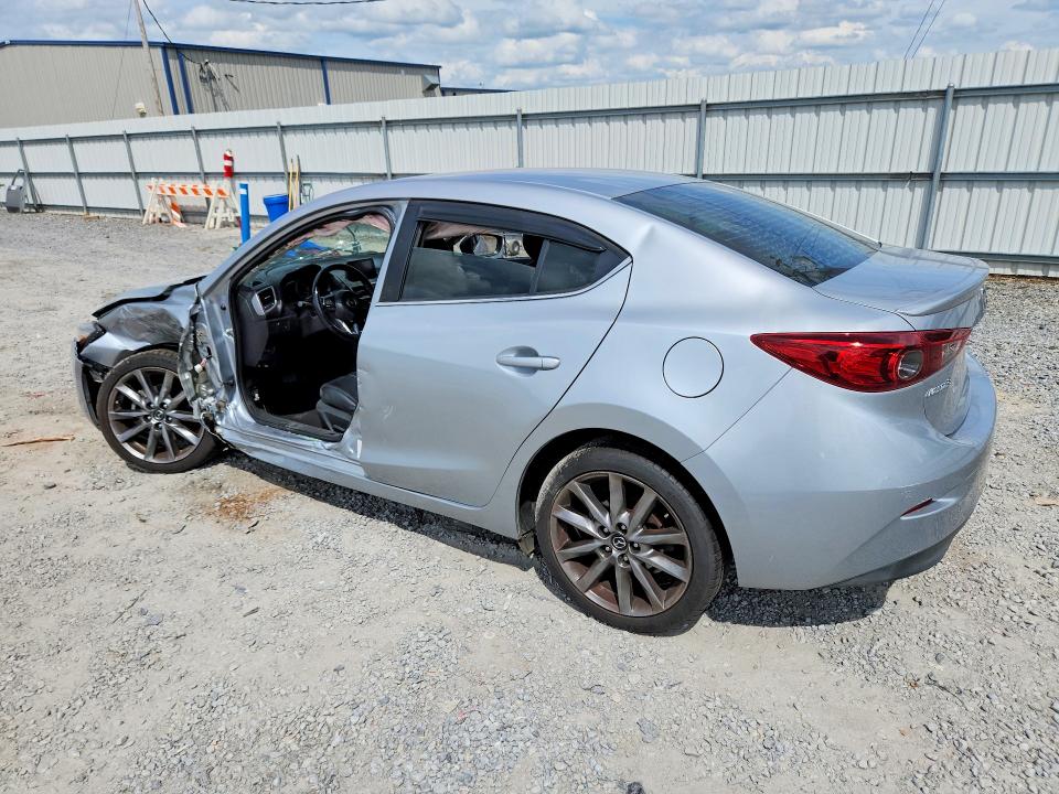 Продажа на аукционе авто 2018 Mazda 3, vin: 3MZBN1V30JM206045, номер лота: 61981186