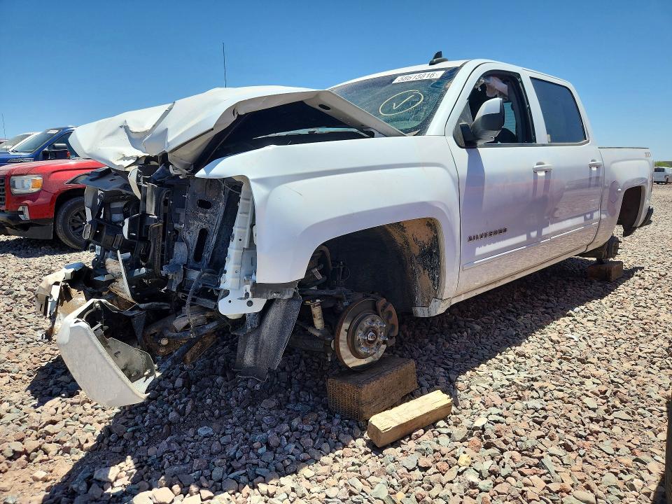 2017 Chevrolet Silverado მანქანა იყიდება აუქციონზე, vin: 3GCUKREC9HG210896, აუქციონის ნომერი: 58615816