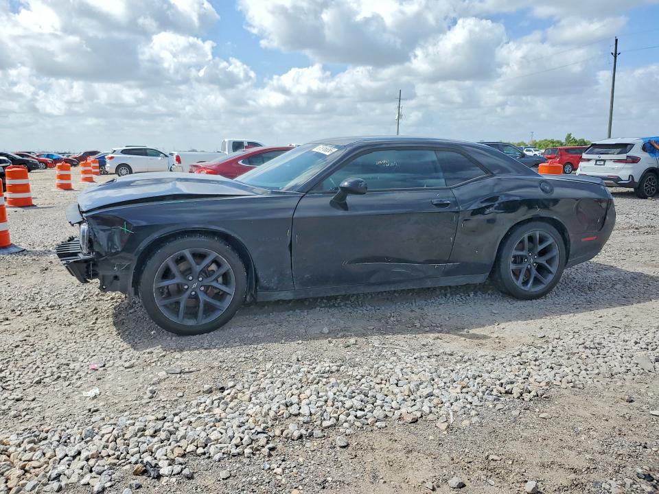 Auction sale of the 2021 Dodge Challenger, vin: 2C3CDZBTXMH627632, lot number: 61916656