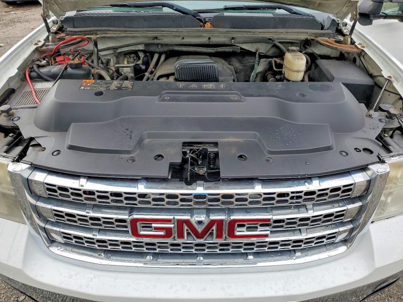 85451395 :رقم المزاد ، 1GT423EGXEF130035 vin ، 2014 Gmc Sierra مزاد بيع