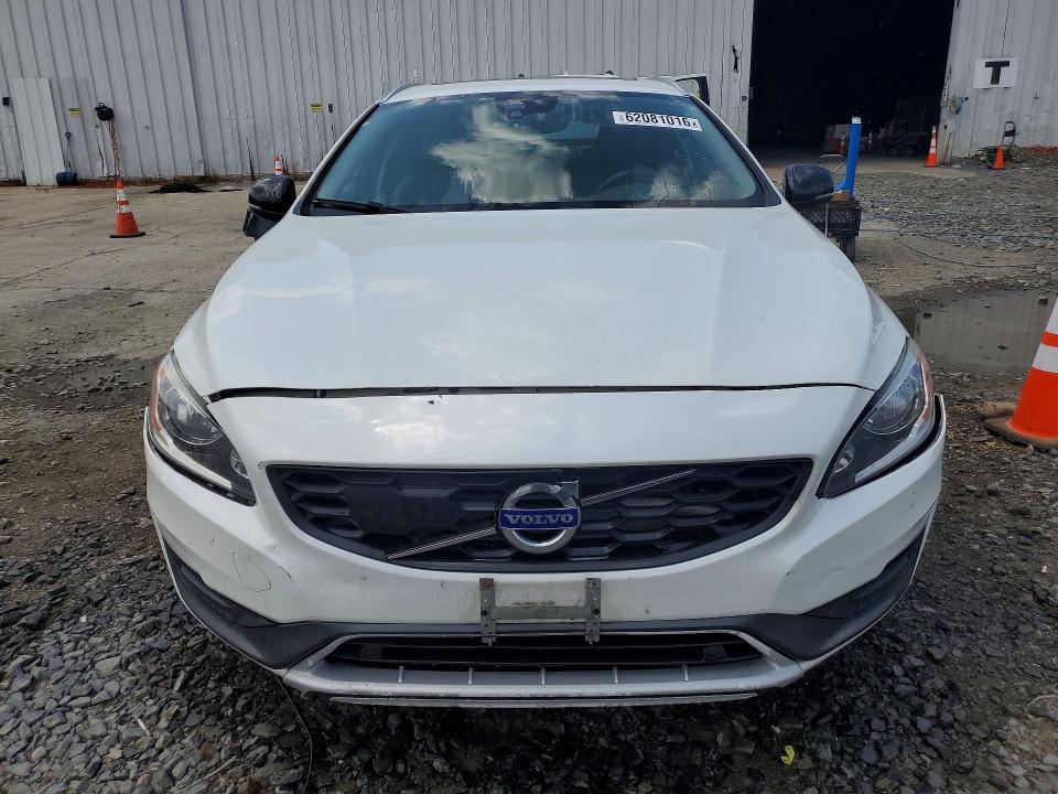 Продаж на аукціоні авто 2016 Volvo V60 Cross Country, vin: YV4612HK4G1018852, номер лоту: 62081016