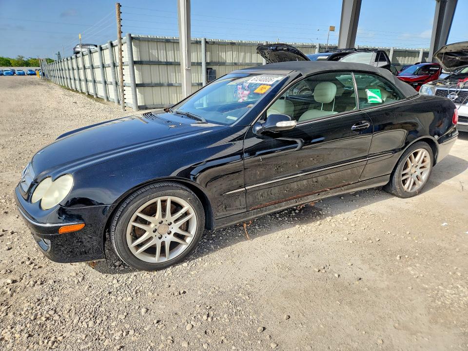 Auction sale of the 2009 Mercedes-benz Clk, vin: WDBTK56F89F266990, lot number: 61240806