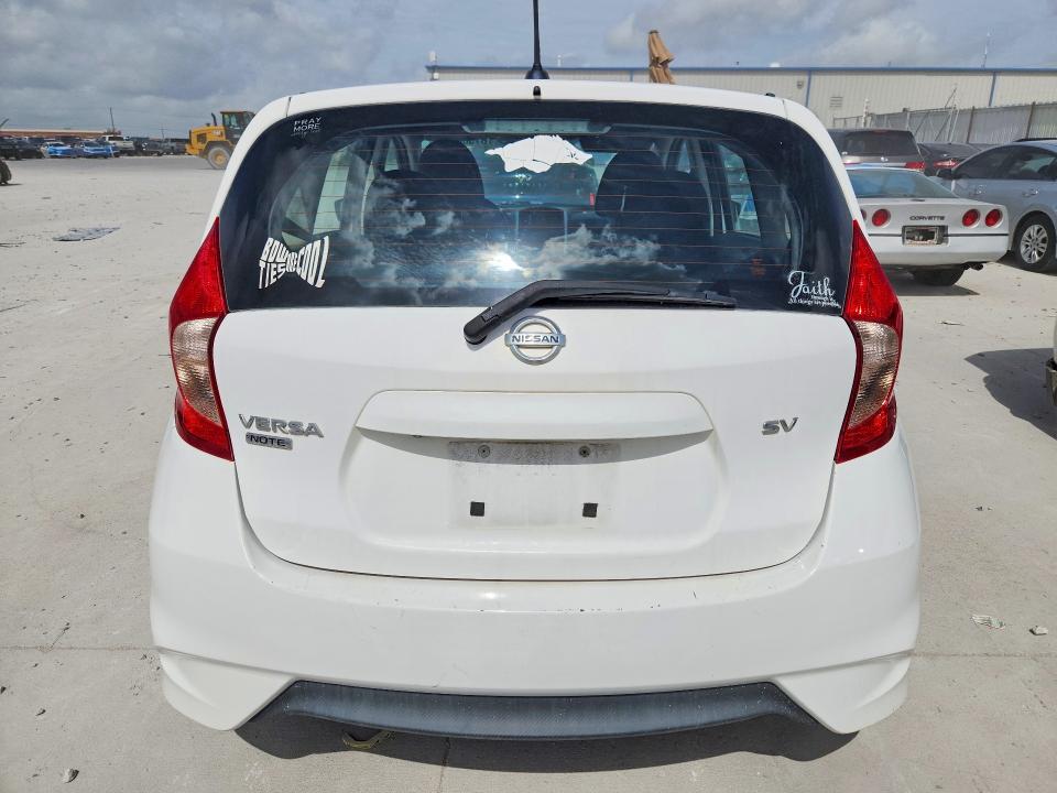 61506326 :رقم المزاد ، 3N1CE2CP4JL365405 vin ، 2018 Nissan Versa Note مزاد بيع
