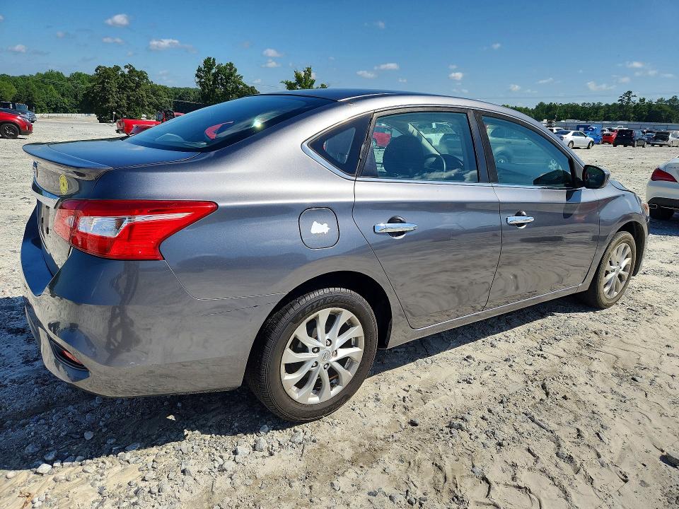 Продажа на аукционе авто 2017 Nissan Sentra, vin: 3N1AB7AP1HY401466, номер лота: 61998586