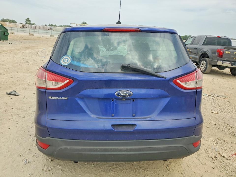 61996476 :رقم المزاد ، 1FMCU0F73FUB12570 vin ، 2015 Ford Escape مزاد بيع