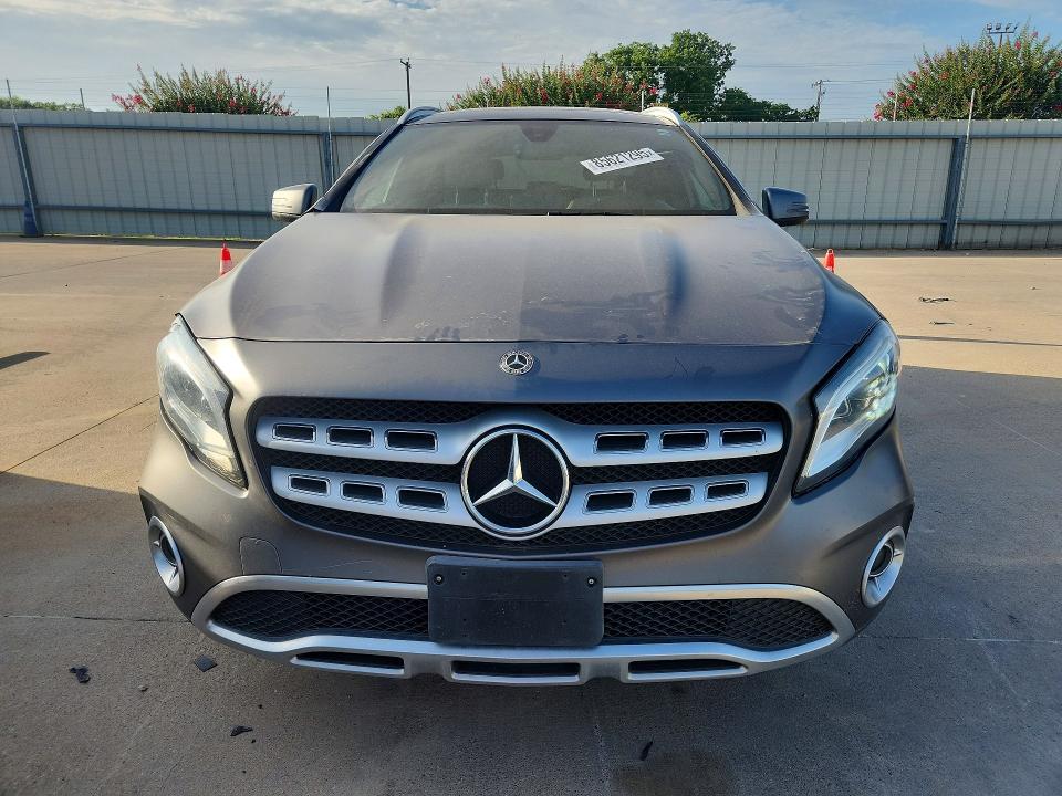 85621295 :رقم المزاد ، WDCTG4EB8JJ424218 vin ، 2018 Mercedes-benz Gla مزاد بيع