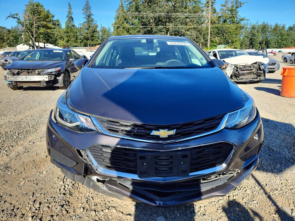 63256216 :رقم المزاد ، 1G1BE5SM5H7202576 vin ، 2017 Chevrolet Cruze مزاد بيع