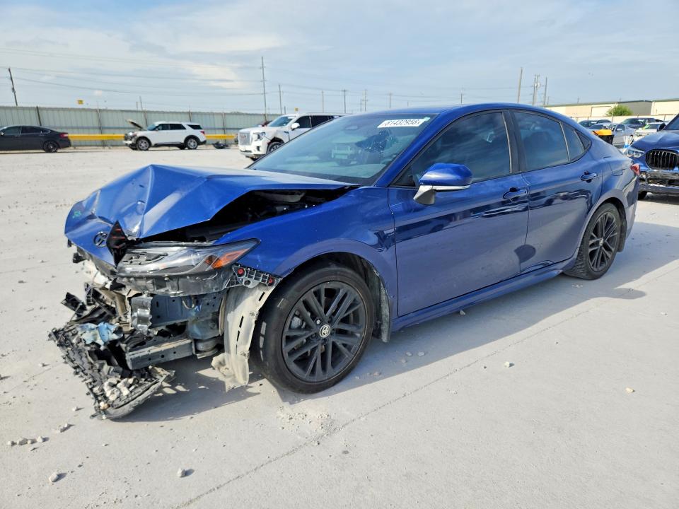 Auction sale of the 2025 Toyota Camry, vin: 4T1DAACK5SU013710, lot number: 61432956