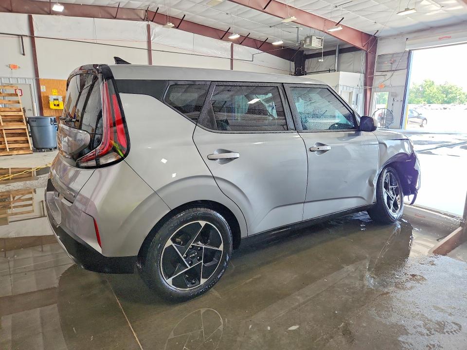 2023 Kia Soul მანქანა იყიდება აუქციონზე, vin: KNDJ33AU4P7871287, აუქციონის ნომერი: 63198536