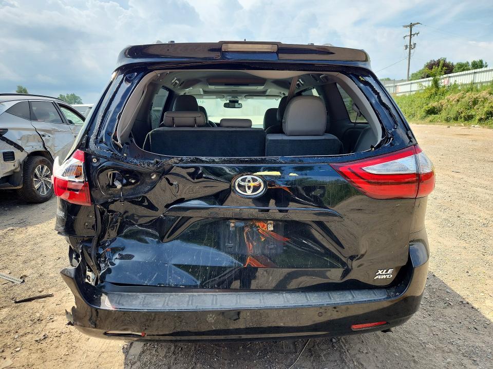 Aukcja sprzedaży 2018 Toyota Sienna, vin: 5TDDZ3DC4JS189702, numer aukcji: 61714146