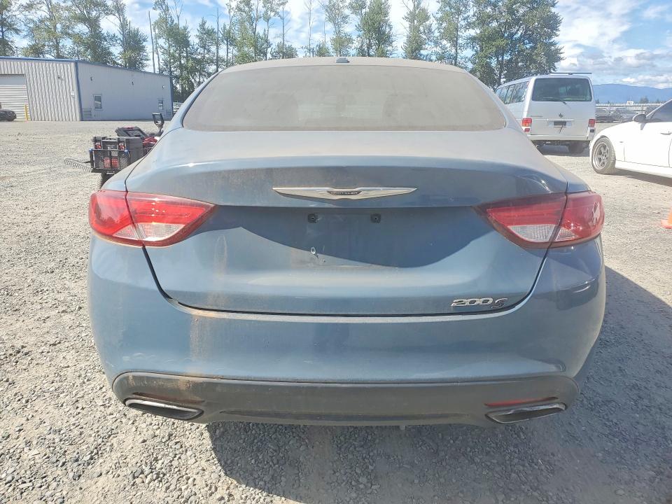 60524586 :رقم المزاد ، 1C3CCCBB9FN660736 vin ، 2015 Chrysler 200 مزاد بيع