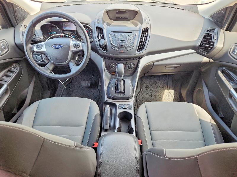 Продажа на аукционе авто 2016 Ford Escape, vin: 1FMCU0GX2GUB77152, номер лота: 56240106