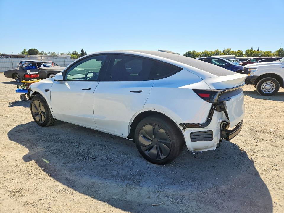 61779766 :رقم المزاد ، 7SAYGDEE3TF645339 vin ، 2026 Tesla Model Y مزاد بيع