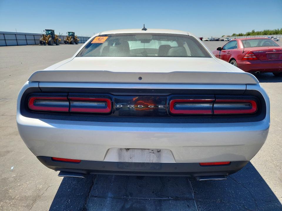 Продаж на аукціоні авто 2022 Dodge Challenger, vin: 2C3CDZBT4NH230807, номер лоту: 62698976