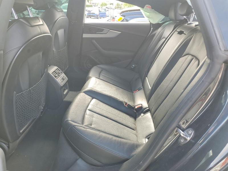 60998866 :رقم المزاد ، WAUBNCF54JA036068 vin ، 2018 Audi A5 مزاد بيع