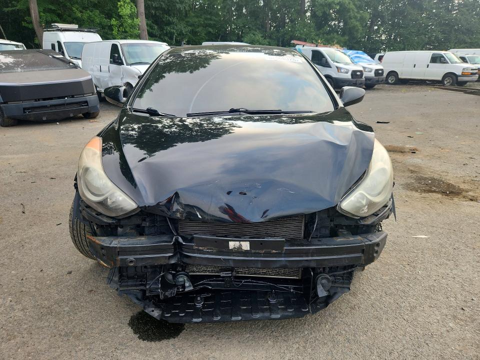 Продажа на аукционе авто 2012 Hyundai Elantra, vin: KMHDH4AE4CU475798, номер лота: 62900326