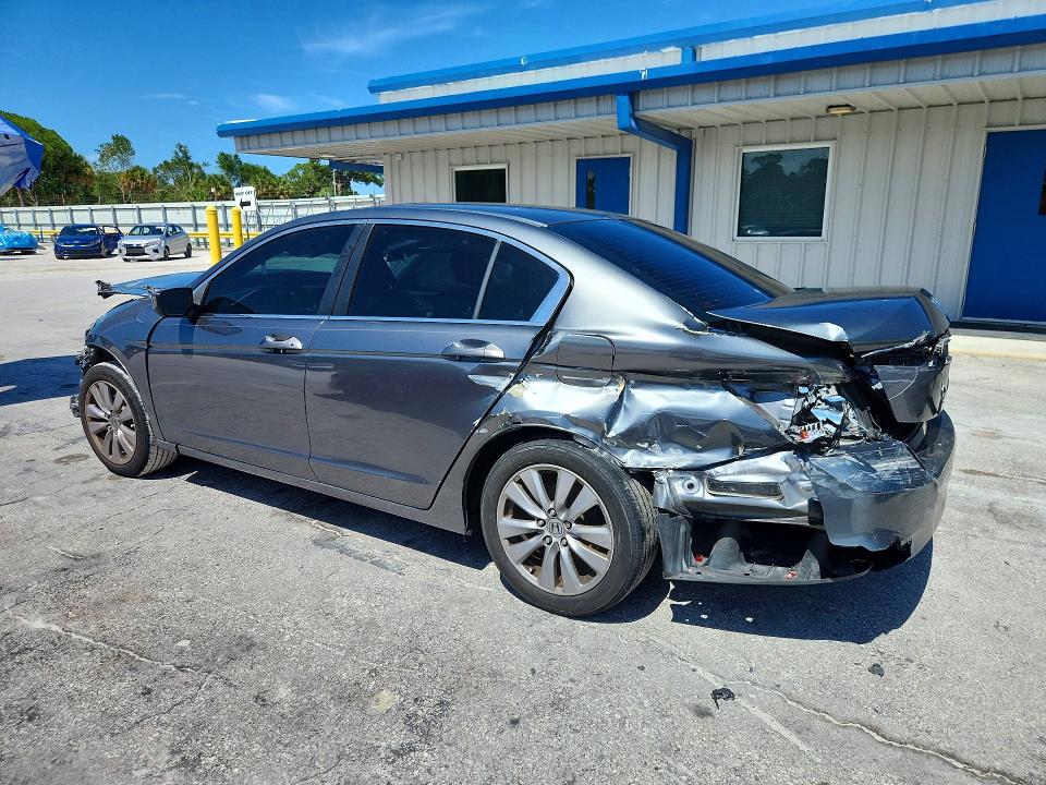 62330076 :رقم المزاد ، 1HGCP2F7XCA029708 vin ، 2012 Honda Accord مزاد بيع